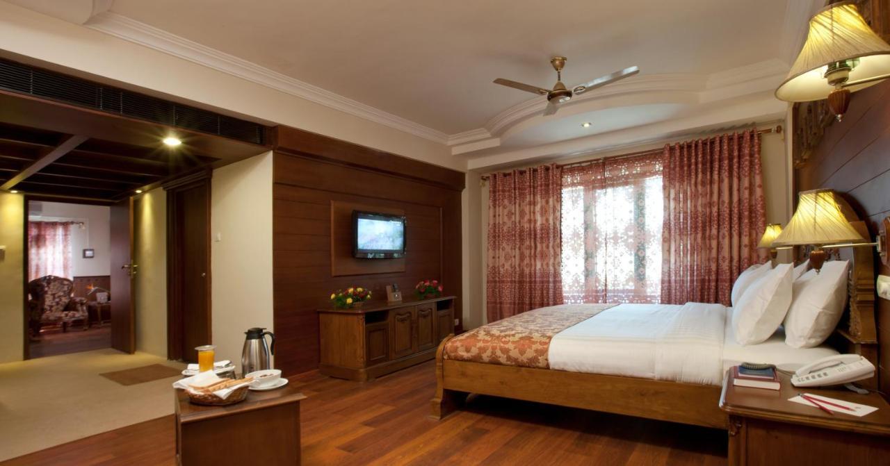 Hotel Jc Residency